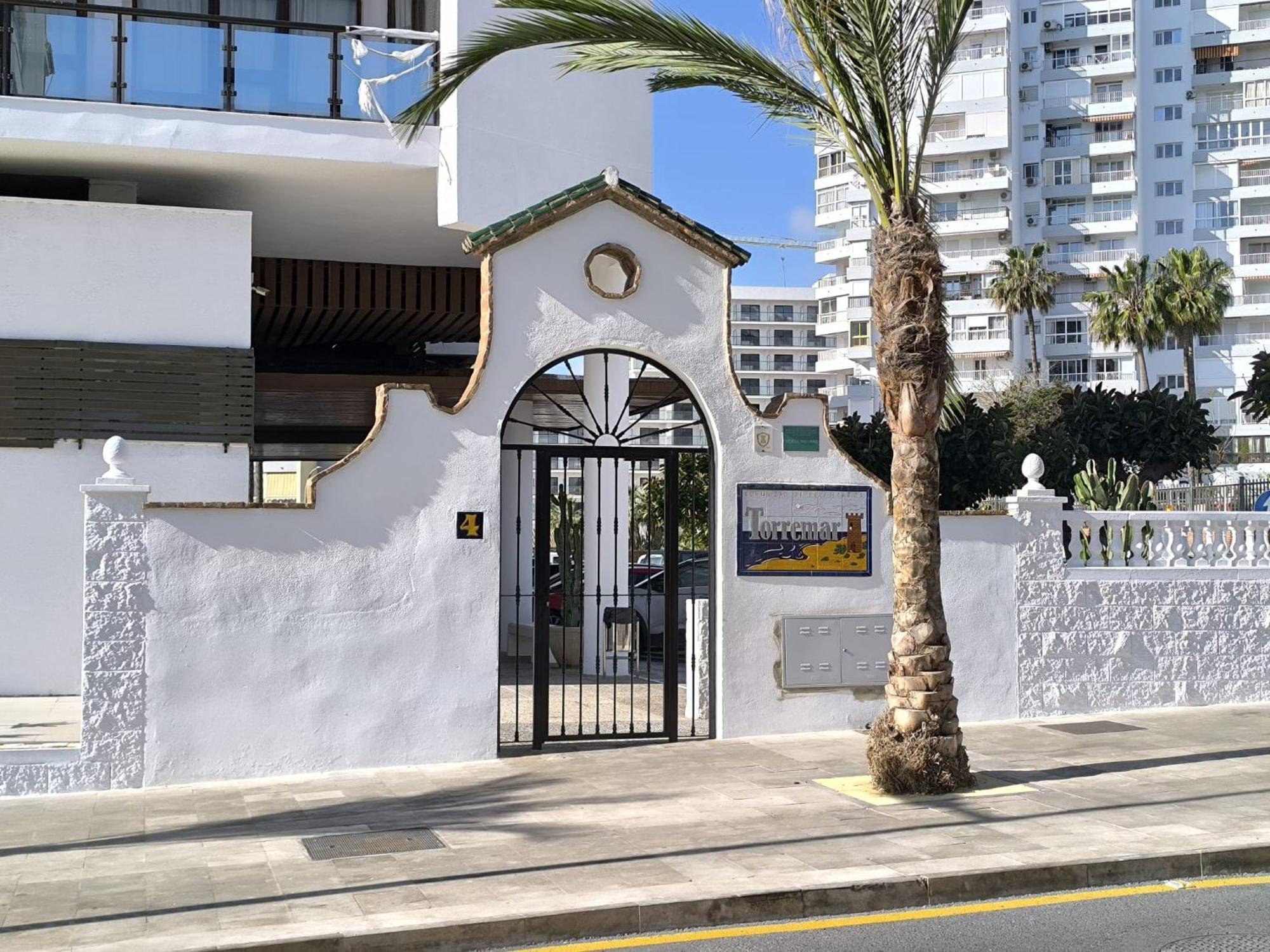 Апартаменти Estudio Puerto Marina Бенальмадена Екстер'єр фото