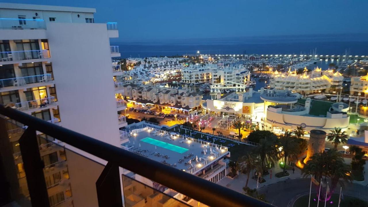 Апартаменти Estudio Puerto Marina Бенальмадена Екстер'єр фото